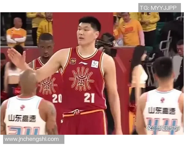 CBA联赛激战正酣深圳队迎战辽宁队争夺季后赛席位