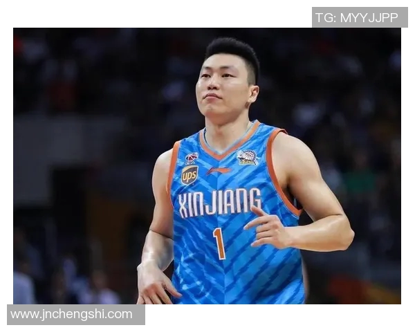 李根的篮球之路：从青涩少年到职业赛场的辉煌历程与心路历程